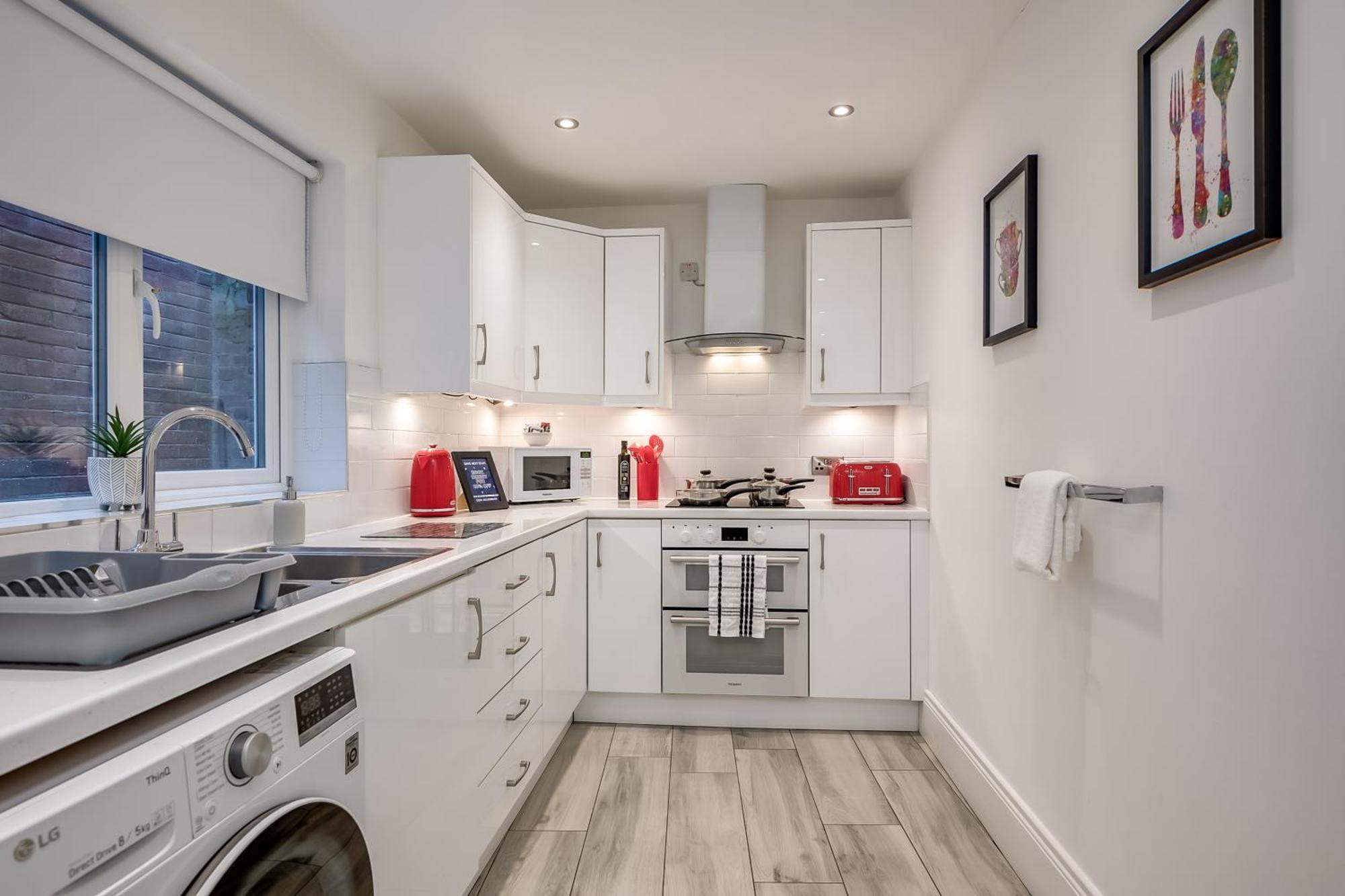 Staybynumbers - Centre Victorian Townhouse Belfast